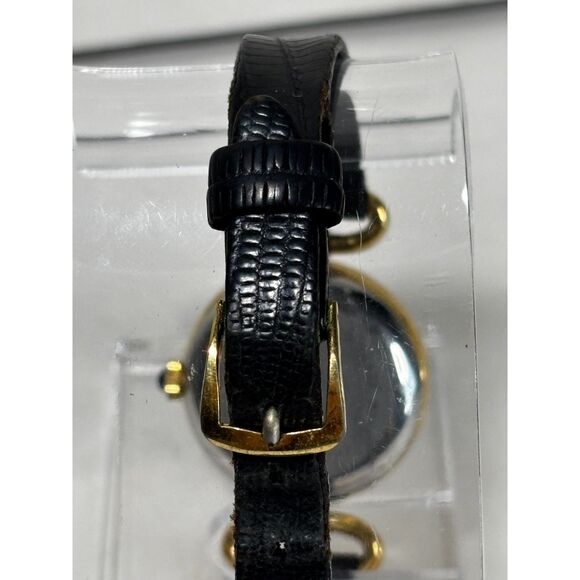 Bulova vintage 1979 black roman numeral manual wind women\'s watch, runs main image 5